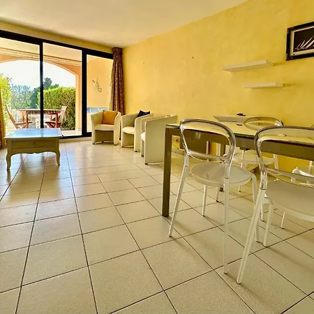 Lägenhet Les Parcs De Du Golf De Saint Tropez *